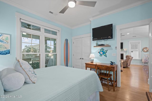 107 SE 44th Street, Oak Island, NC 28465