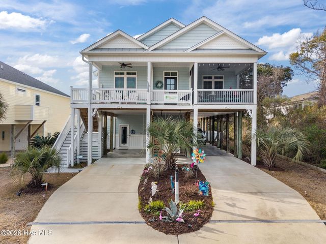 107 SE 44th Street, Oak Island, NC 28465
