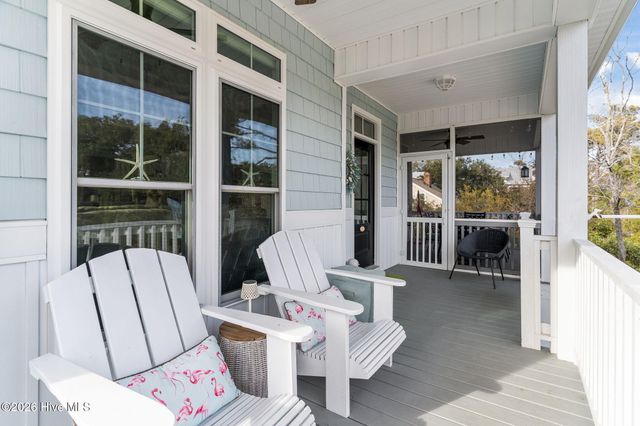 107 SE 44th Street, Oak Island, NC 28465