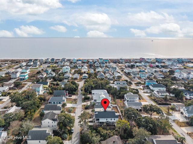 107 SE 44th Street, Oak Island, NC 28465