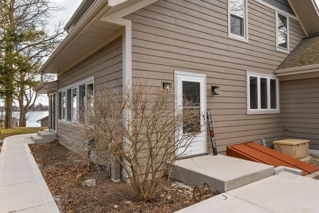 S106W20597 N Shore DRIVE, Muskego, WI 53150