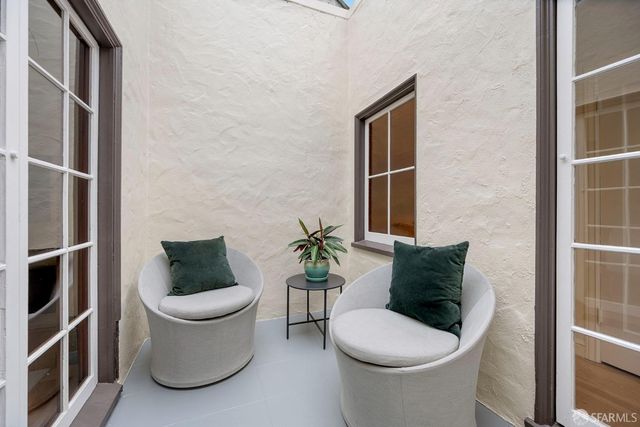 1645 7th Avenue, San Francisco, CA 94122