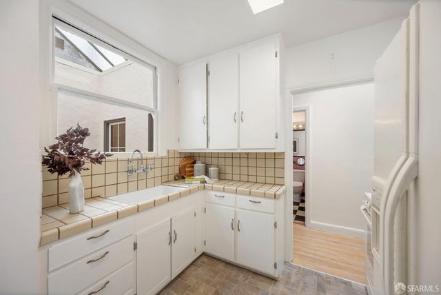 1645 7th Avenue, San Francisco, CA 94122