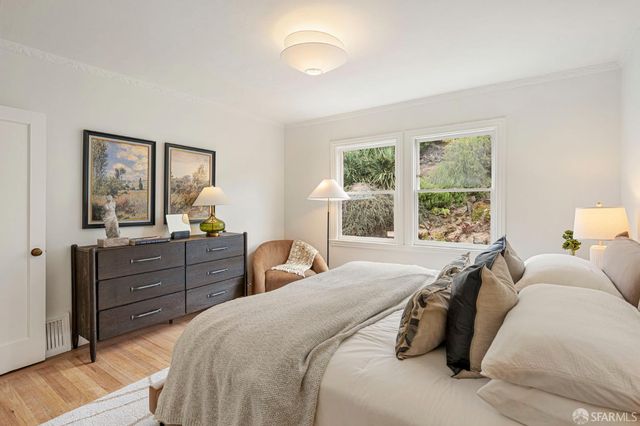 1645 7th Avenue, San Francisco, CA 94122