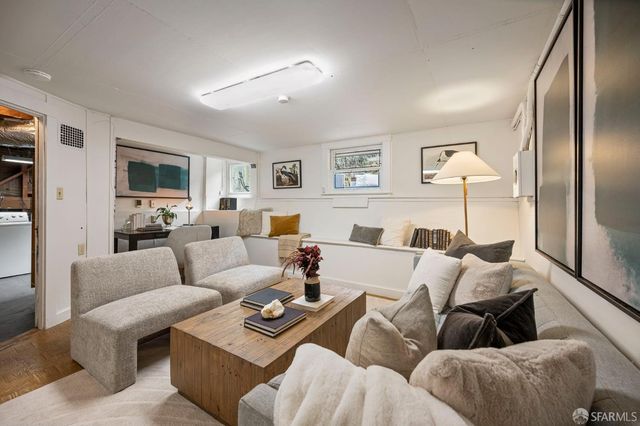 1645 7th Avenue, San Francisco, CA 94122