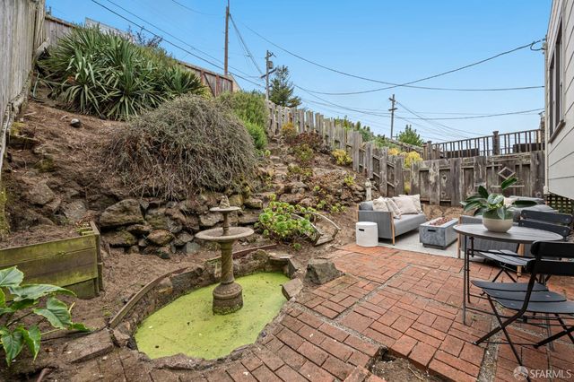 1645 7th Avenue, San Francisco, CA 94122