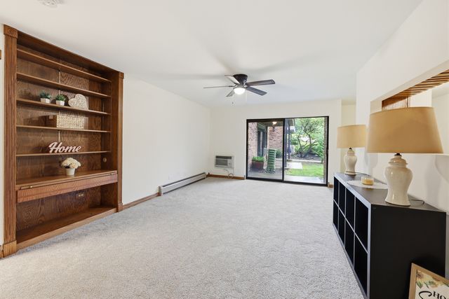 1806 Hemlock Place 102, Schaumburg, IL 60173