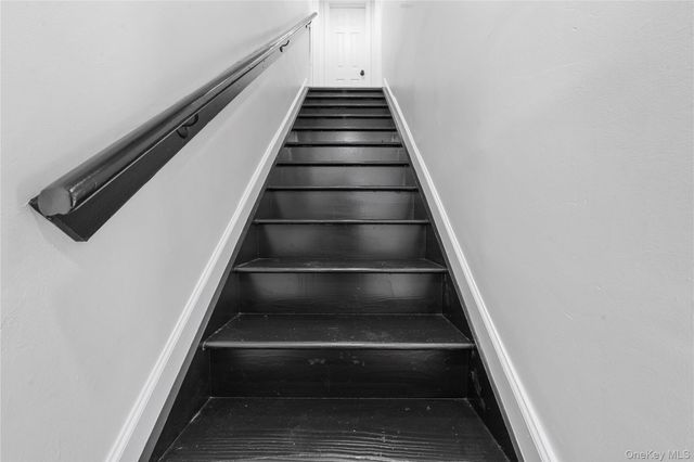 78 Carr Lane, Coram, NY 11727