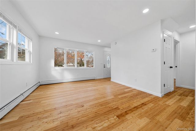 78 Carr Lane, Coram, NY 11727