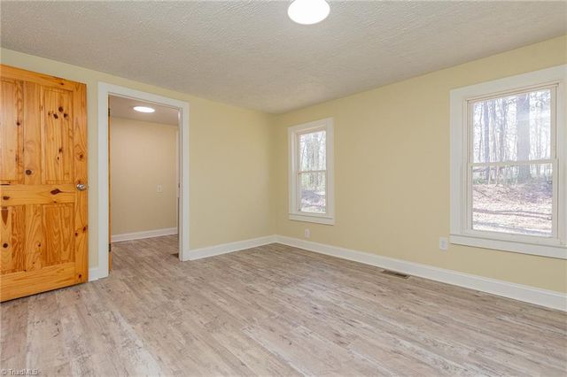 12274 E Old US Highway 64, Lexington, NC 27292