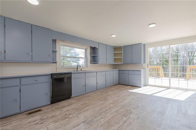 12274 E Old US Highway 64, Lexington, NC 27292