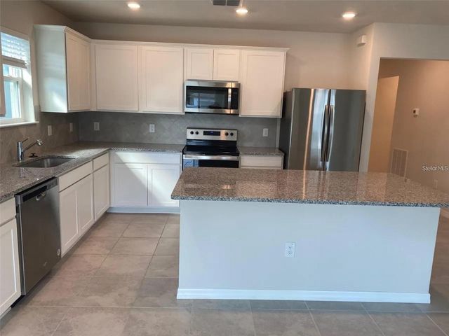 9643 SUMMERS CAY CIRCLE, Thonotosassa, FL 33592
