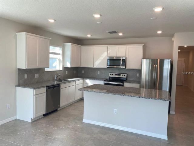 9643 SUMMERS CAY CIRCLE, Thonotosassa, FL 33592