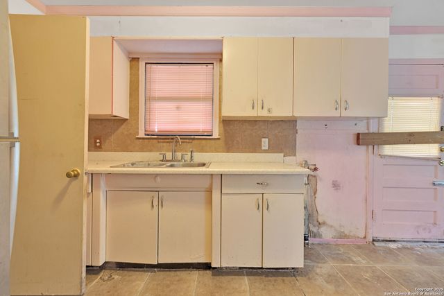 254 Banbridge Ave., San Antonio, TX 78223