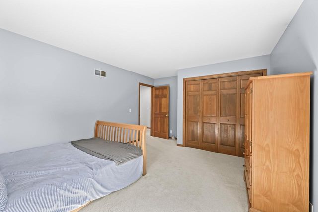 7326 Forty Acre ROAD, Franksville, WI 53126