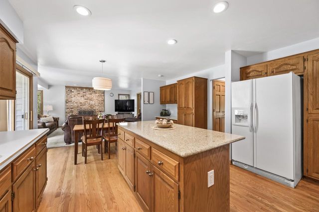 7326 Forty Acre ROAD, Franksville, WI 53126
