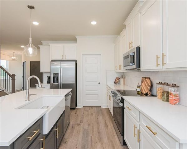 5657 Overview Drive, Flowery Branch, GA 30542