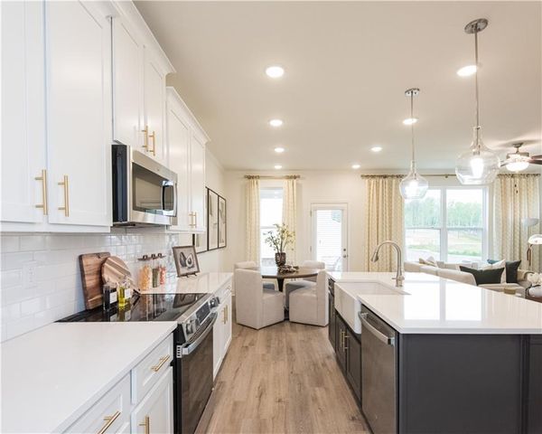 5657 Overview Drive, Flowery Branch, GA 30542
