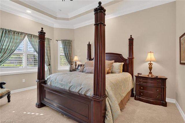 7352 Lantana WAY, Naples, FL 34119