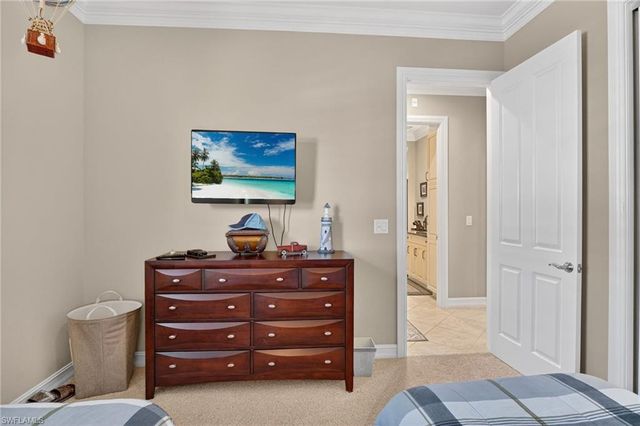 7352 Lantana WAY, Naples, FL 34119