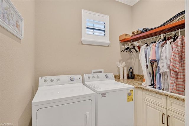 7352 Lantana WAY, Naples, FL 34119