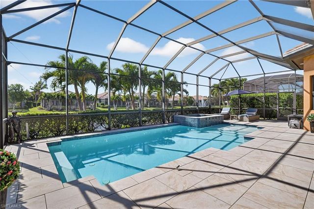 7352 Lantana WAY, Naples, FL 34119