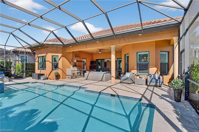 7352 Lantana WAY, Naples, FL 34119