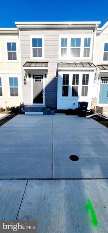 5053 BIGLEAF RD, Fredericksburg, VA 22407