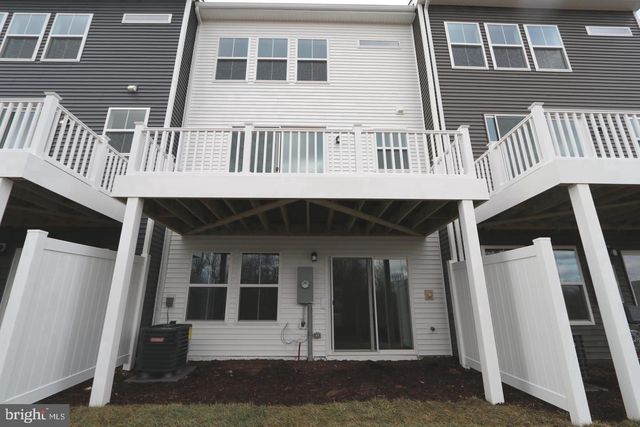 5053 BIGLEAF RD, Fredericksburg, VA 22407