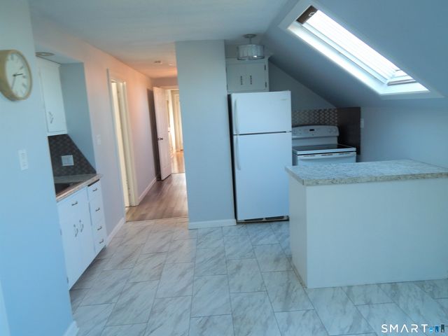 91 Holden Street 3rd Floor, Bristol, CT 06010