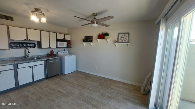 3418 W Mandalay Lane, Phoenix, AZ 85053