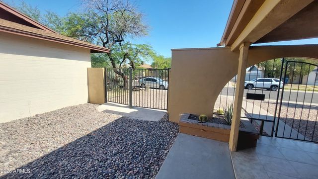3418 W Mandalay Lane, Phoenix, AZ 85053