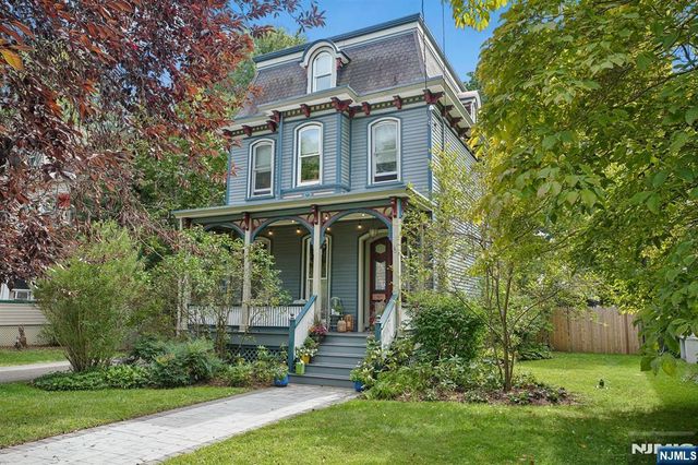 46 Monroe Place, Bloomfield, NJ 07003