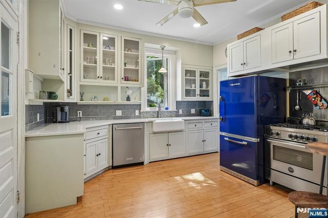 46 Monroe Place, Bloomfield, NJ 07003