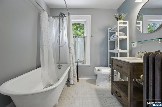 46 Monroe Place, Bloomfield, NJ 07003