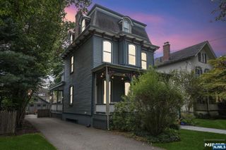 46 Monroe Place, Bloomfield, NJ 07003