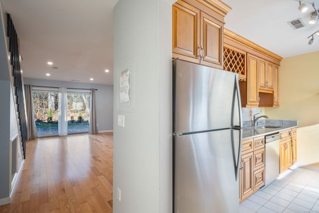 123 Old Belden Hill Road APT 15, Norwalk, CT 06850