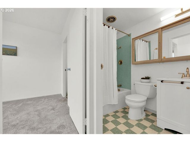 1313 LINCOLN St 508, Eugene, OR 97401