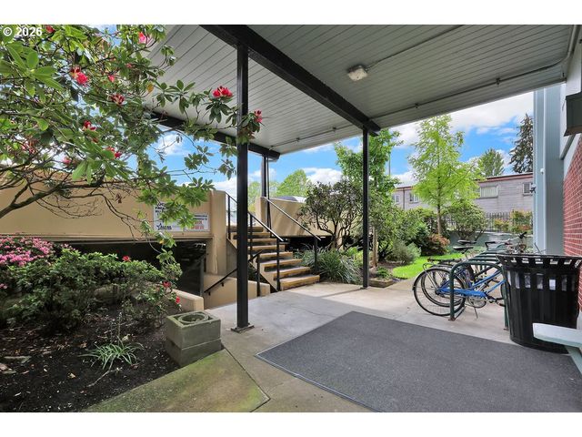 1313 LINCOLN St 508, Eugene, OR 97401