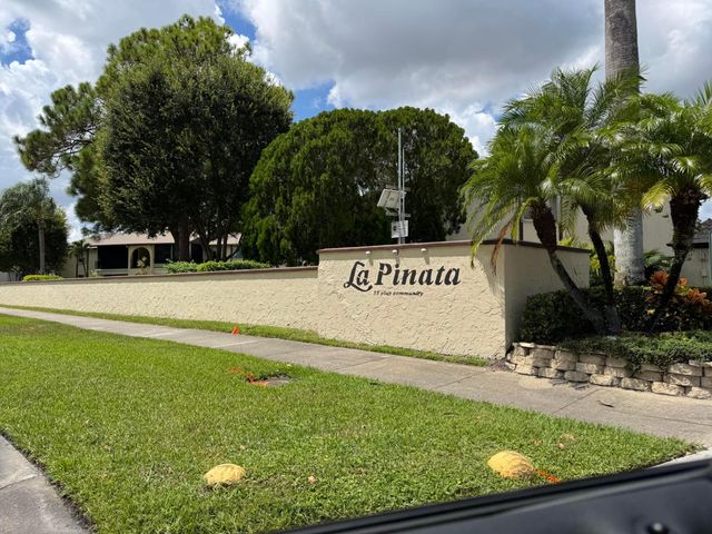 5817 La Pinata Boulevard B-1, Greenacres, FL 33463