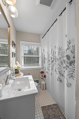 106 Lynnfield Street, Peabody, MA 01960