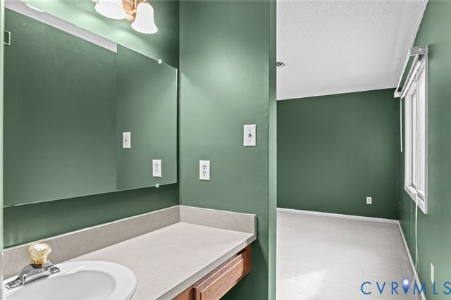 2008 Boulder Run Dr, Henrico, VA 23238