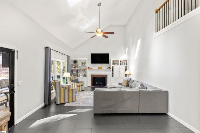 7 Crosswinds Way, Greer, SC 29650