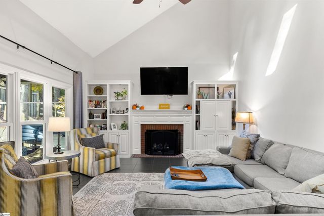 7 Crosswinds Way, Greer, SC 29650