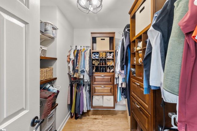 7 Crosswinds Way, Greer, SC 29650