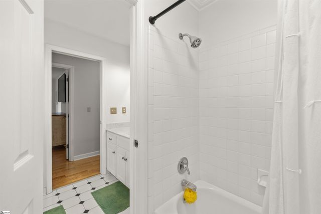 7 Crosswinds Way, Greer, SC 29650