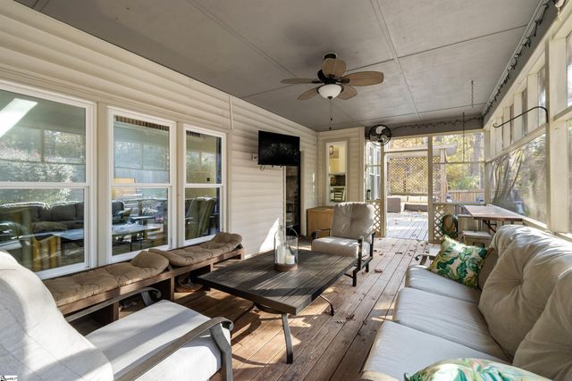 7 Crosswinds Way, Greer, SC 29650