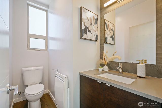 2337 W Plymouth Street, Seattle, WA 98199