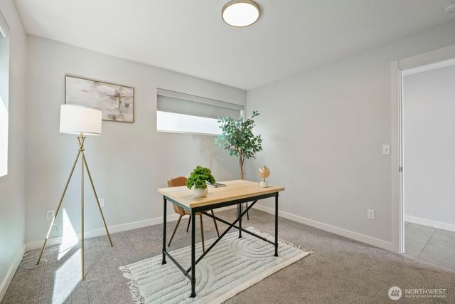 2337 W Plymouth Street, Seattle, WA 98199