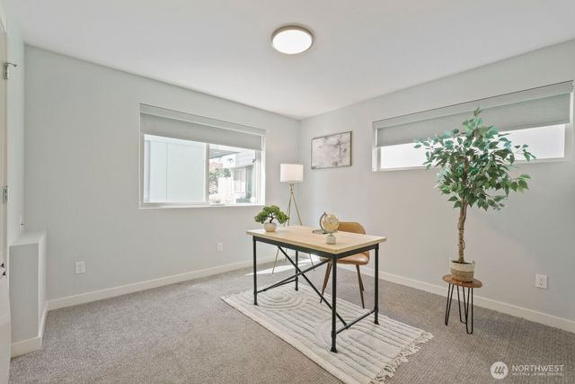 2337 W Plymouth Street, Seattle, WA 98199